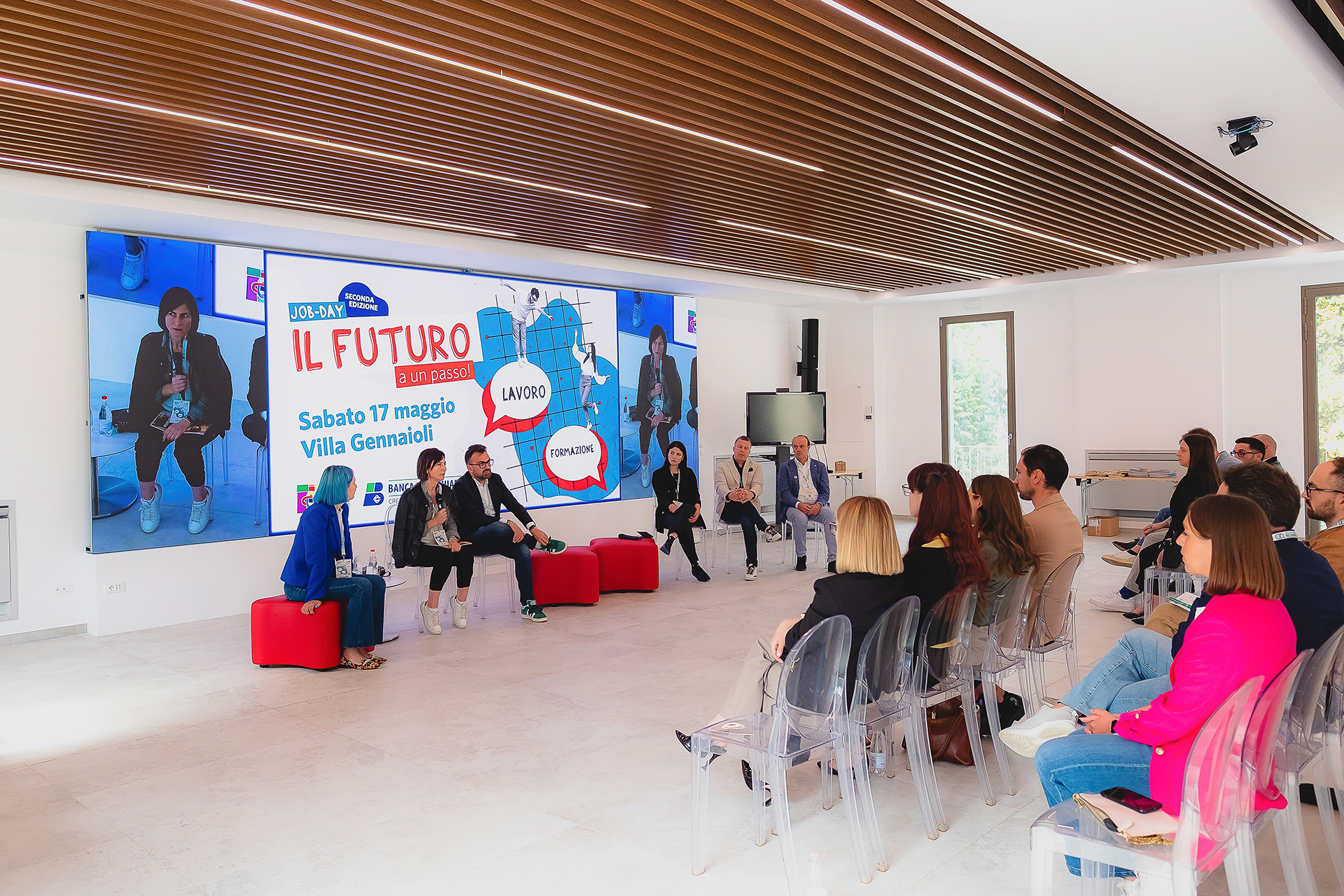 Featured image for “Ad Anghiari i giovani creano le connessioni che generano lavoro”