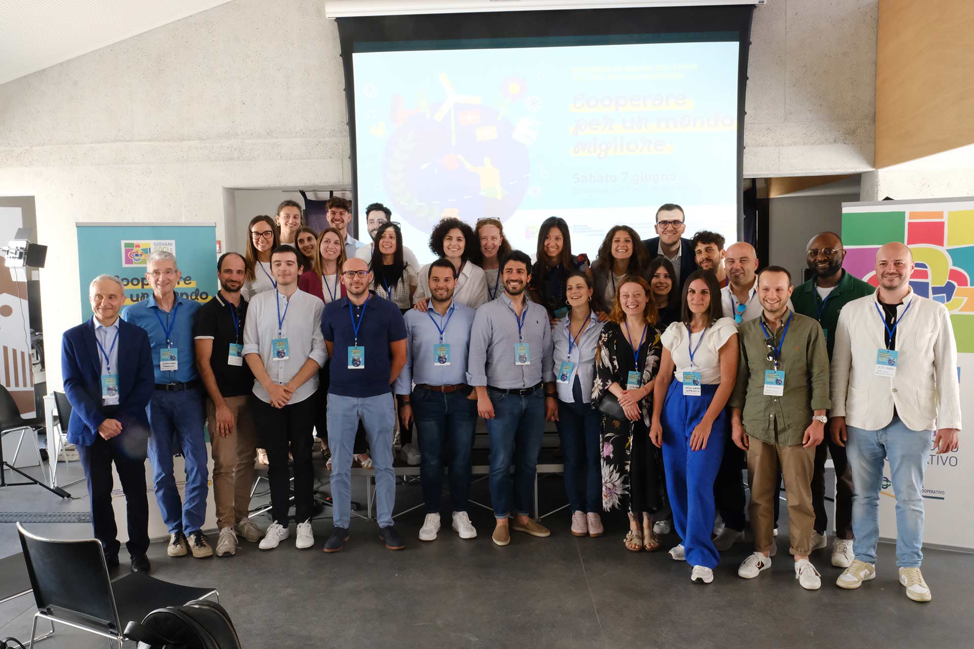Featured image for “Cooperare per un mondo migliore: a Reggio Emilia, il secondo Mini Forum dei Giovani Soci e Socie”