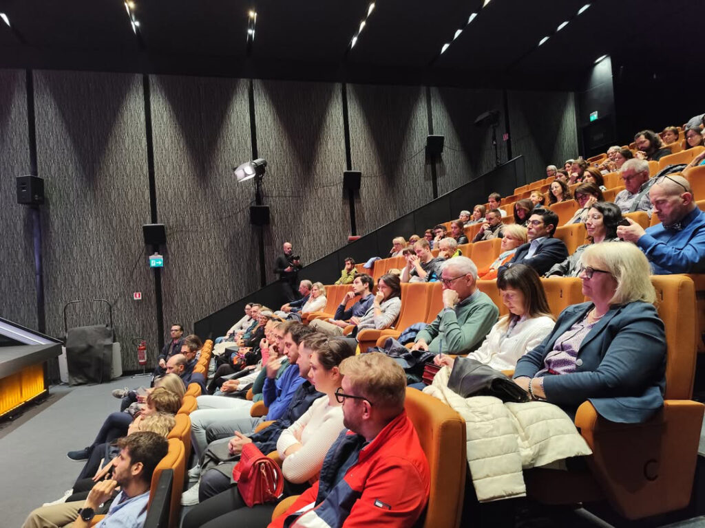 Il pubblico dell'evento "Io che non vivo... senza biodiversità" organizzato dal Gruppo Giovani Soci e Socie di Banca 360 FVG