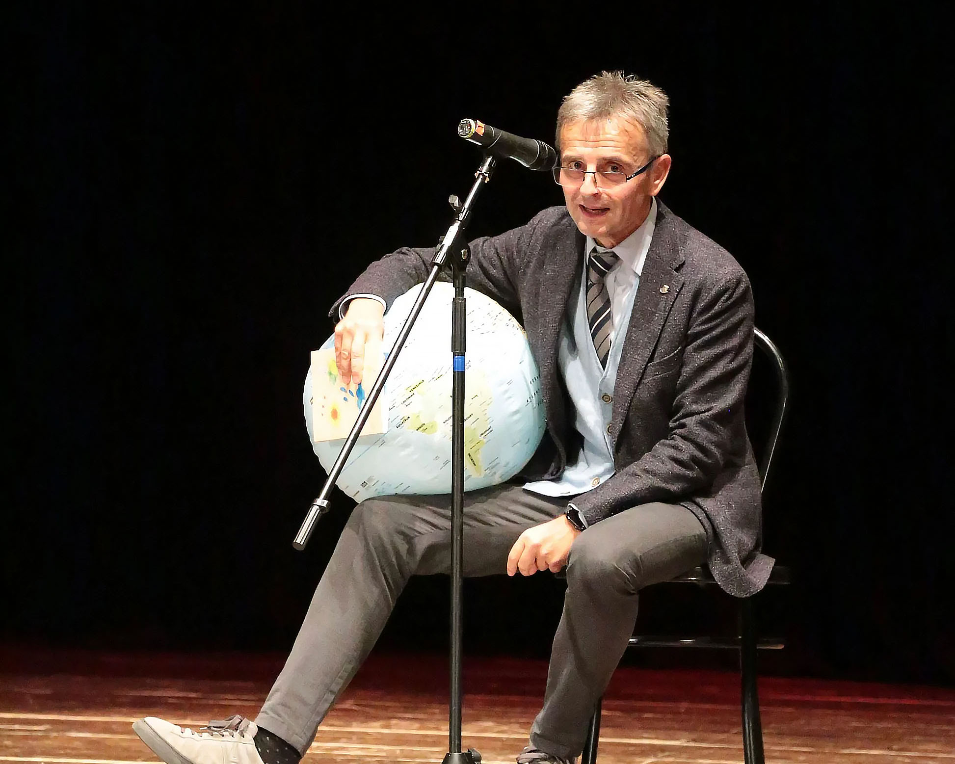 Featured image for “I Giovani Soci di Kairòs portano fuori le voci dal carcere: nasce “Sconfinamenti””