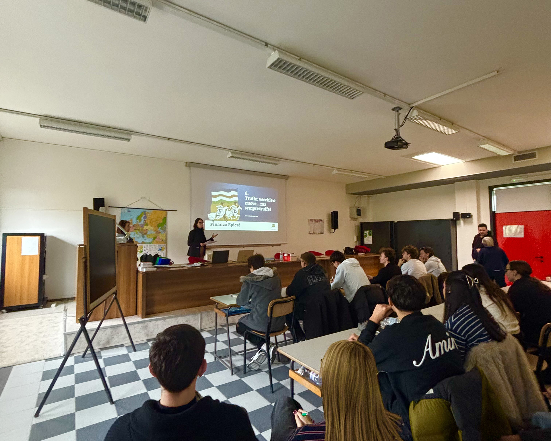 Featured image for “Con Finanza Epica! nelle scuole i giovani soci BCC dei Sibillini parlano di soldi ai ragazzi”