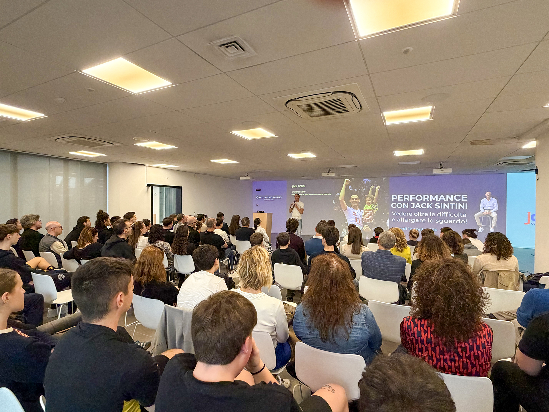 Featured image for ““Vedere oltre le difficoltà”: Giacomo Sintini ospite del Gruppo Giovani Soci di Credito Padano”