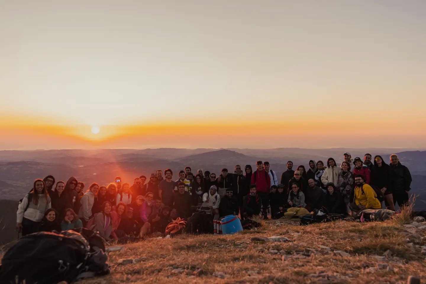Featured image for “Alba sulla Sibilla: i Giovani Soci di GiovaniLab.com sul Monte Sibilla”