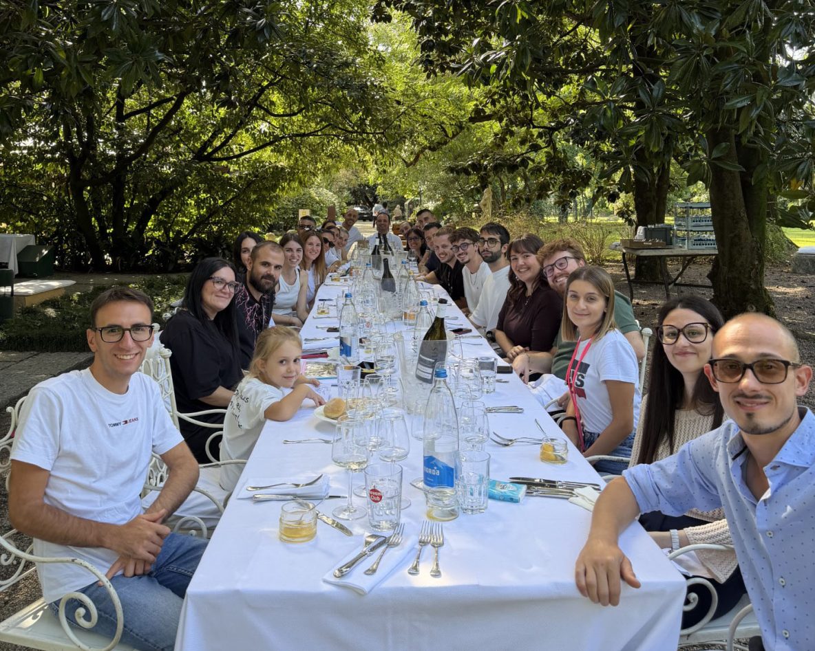 Giovani Soci BCC Oglio e Serio a tavola per il pranzo al Ristorante Parco Gambrinus