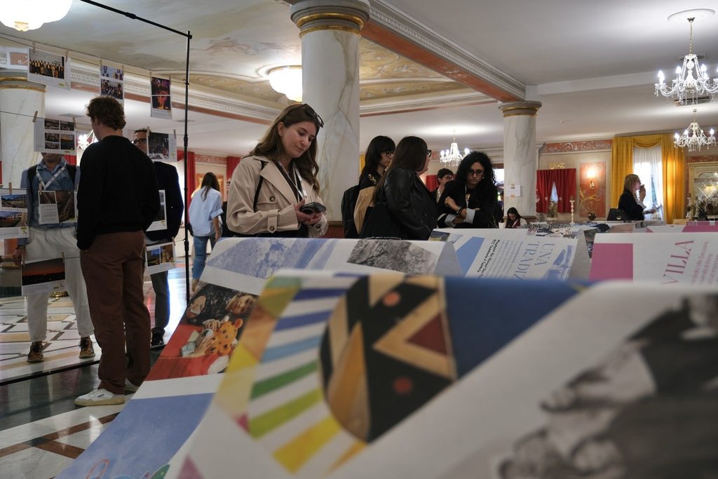 Giovani Soci visitano la Mappa dell'incanto, la mostra del Forum giovani soci BCC a L'Aquila
