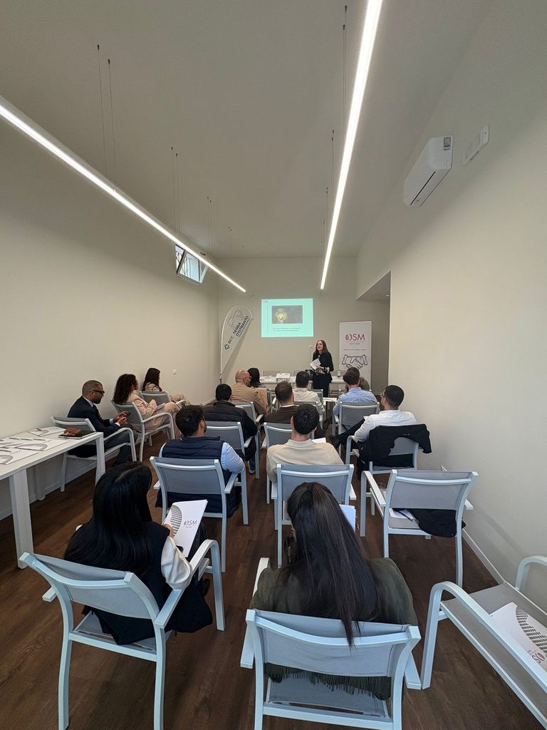 La platea del laboratorio organizzato dal Gruppo Giovani Soci BCC Terra d'Otranto a Carmiano