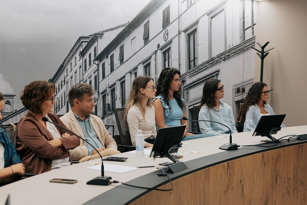 Primo incontro per i membri di fior di giovani soci il nuovo gruppo giovani soci della BCC di Pescia e Cascina